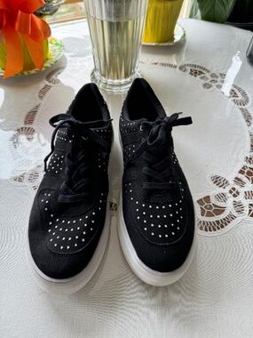 Women's Bebece Sport Shoes Black Size 8.5-9M (39)